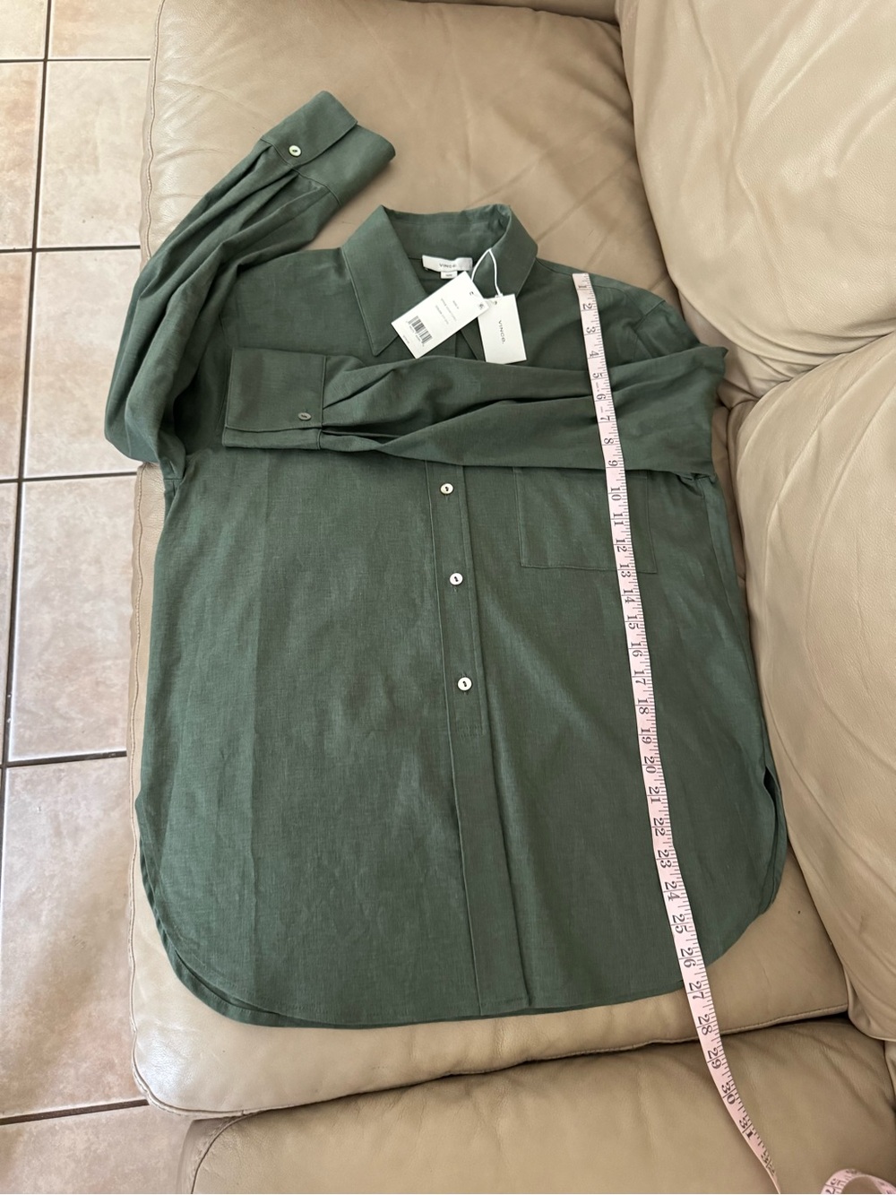 Vince Long Sleeve Linen Blend Button-Up Shirt in Sea Fern. Size M. MSRP $298 - Picture 15 of 17